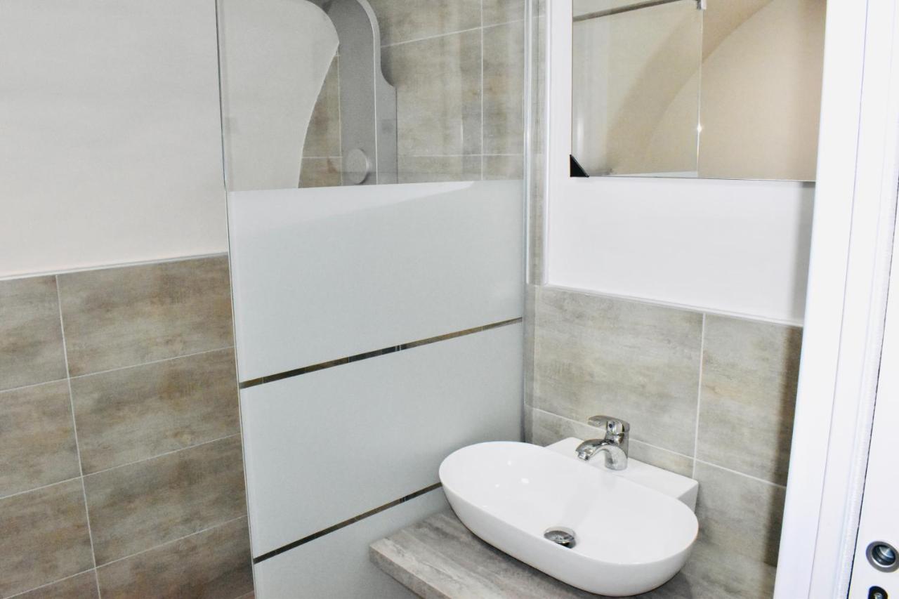 Appartement Miral One à Bari Extérieur photo
