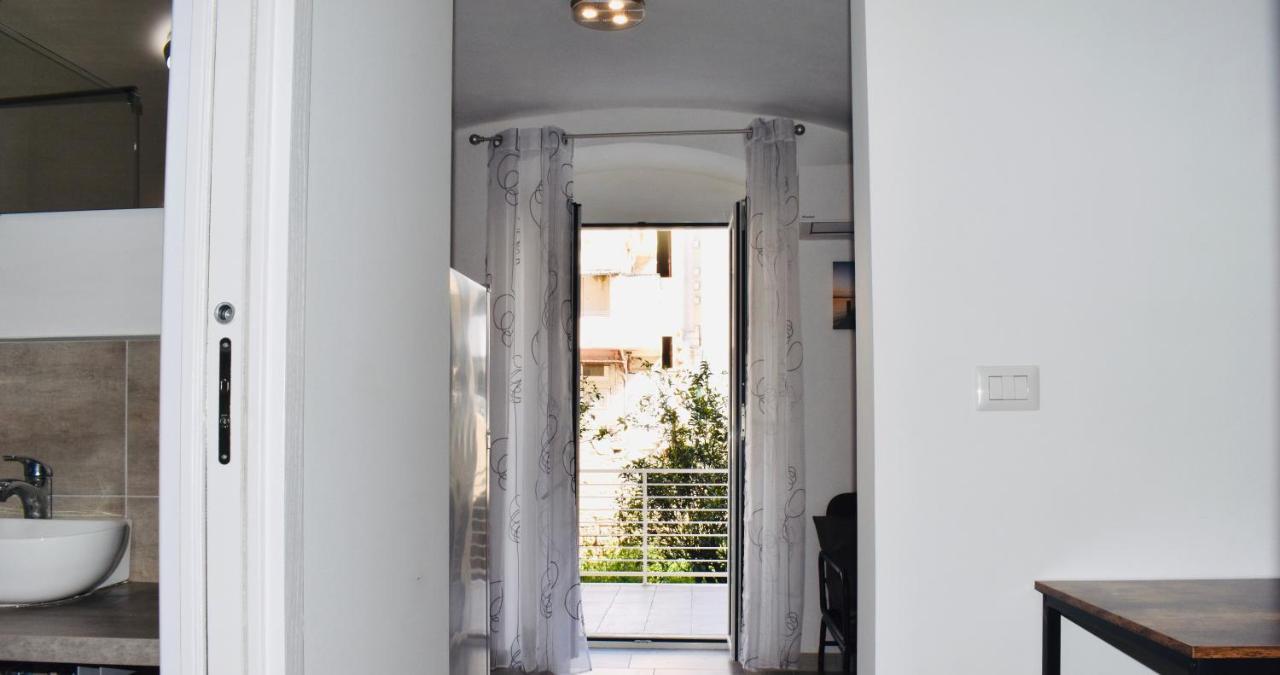 Appartement Miral One à Bari Extérieur photo